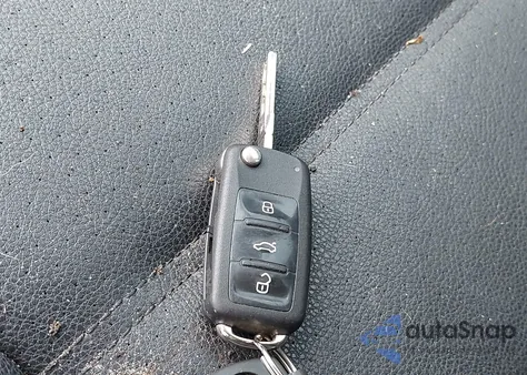 2011 Volkswagen Jetta 2.5L Se from USA, damaged, VIN 3VWDX7AJ2BM013231